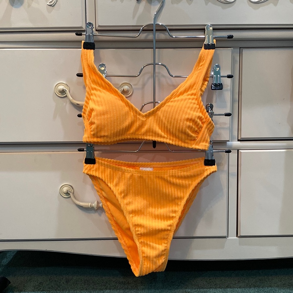 NEVER WORN Target swimsuit